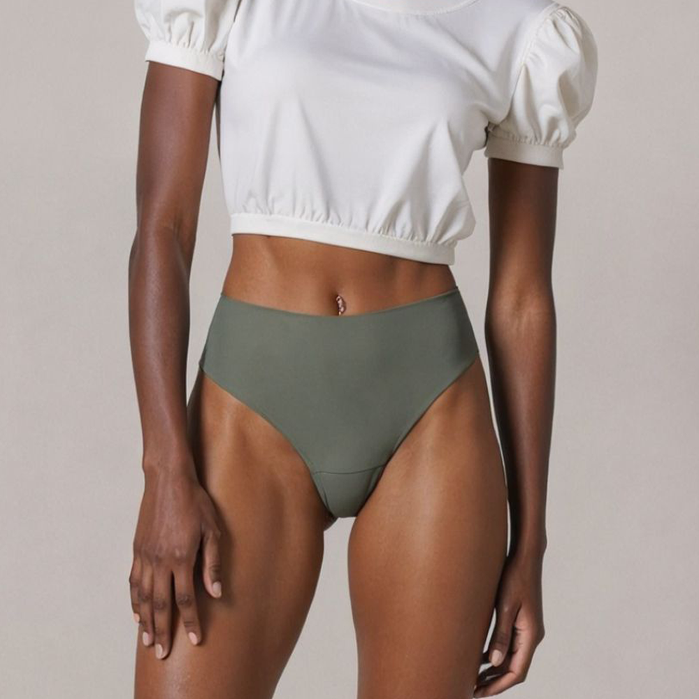 Seamless Camel Toe Thong