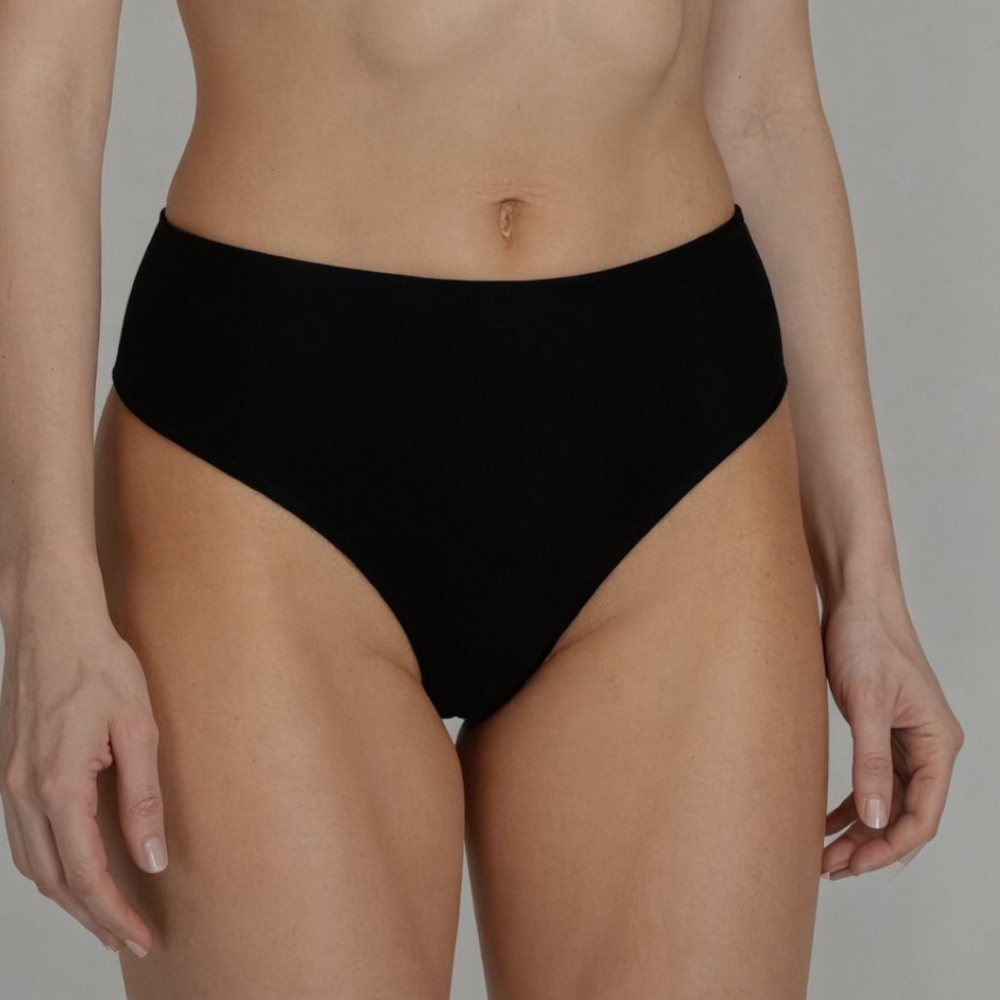 Seamless Camel Toe Thong